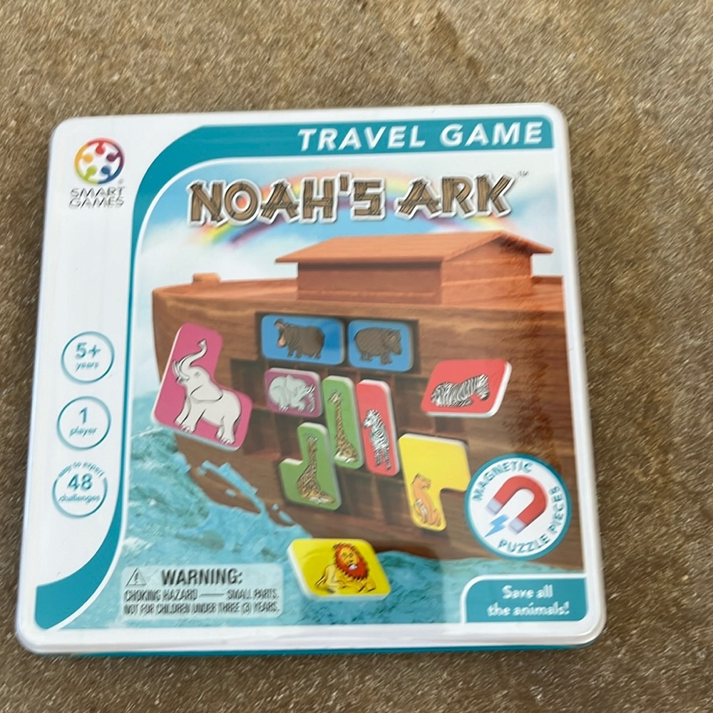 Magnetic travel game
